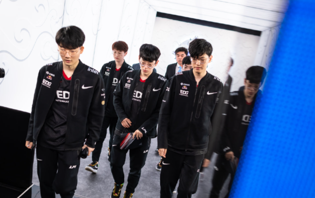 球队提供了 球队提供了